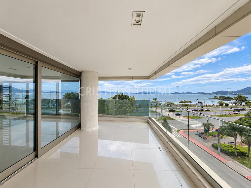 Apartamento na Beira-Mar Norte de Florian�polis com 4 Su�tes, 309 m� e 3 Vagas 5