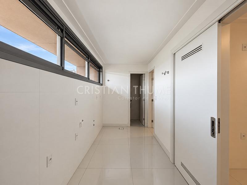 Apartamento na Beira-Mar Norte de Florian�polis com 4 Su�tes, 309 m� e 3 Vagas 20