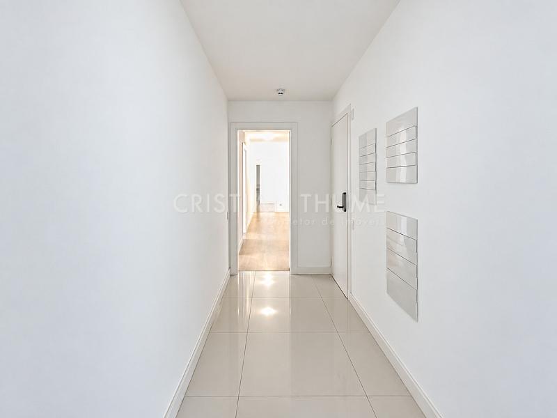 Apartamento na Beira-Mar Norte de Florian�polis com 4 Su�tes, 309 m� e 3 Vagas 22