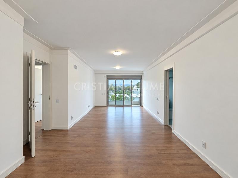 Apartamento na Beira-Mar Norte de Florian�polis com 4 Su�tes, 309 m� e 3 Vagas 8