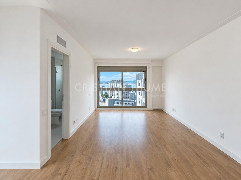 Apartamento na Beira-Mar Norte com 248 m�, 3 su�tes e 3 vagas 17