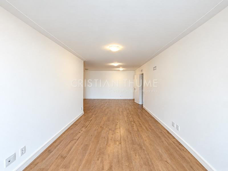 Apartamento na Beira-Mar Norte com 248 m�, 3 su�tes e 3 vagas 21