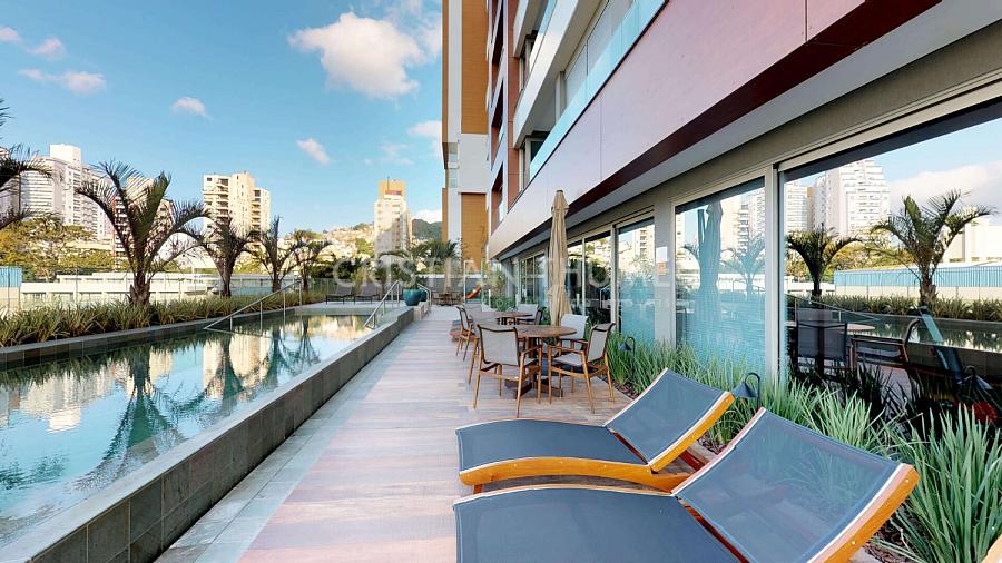 Apartamento na Beira-Mar Norte com 248 m�, 3 su�tes e 3 vagas 26
