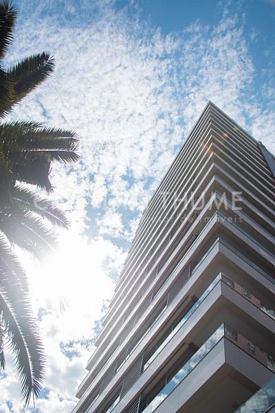 Apartamento na Beira-Mar Norte com 248 m�, 3 su�tes e 3 vagas 34