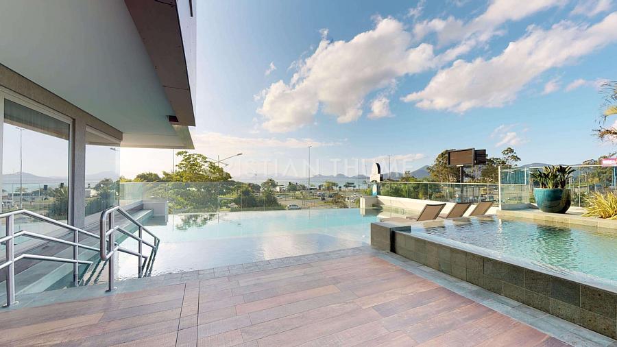 Apartamento na Beira-Mar Norte com 248 m�, 3 su�tes e 3 vagas 56