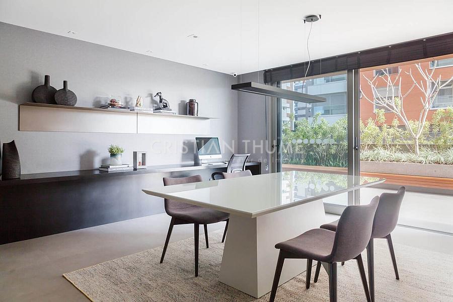 Apartamento na Beira-Mar Norte com 248 m�, 3 su�tes e 3 vagas 59