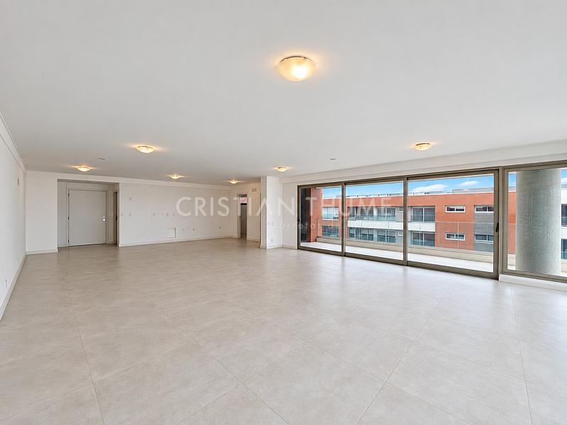 Apartamento na Beira-Mar Norte de Florian�polis com 4 Su�tes, 308 m� e 3 Vagas 8