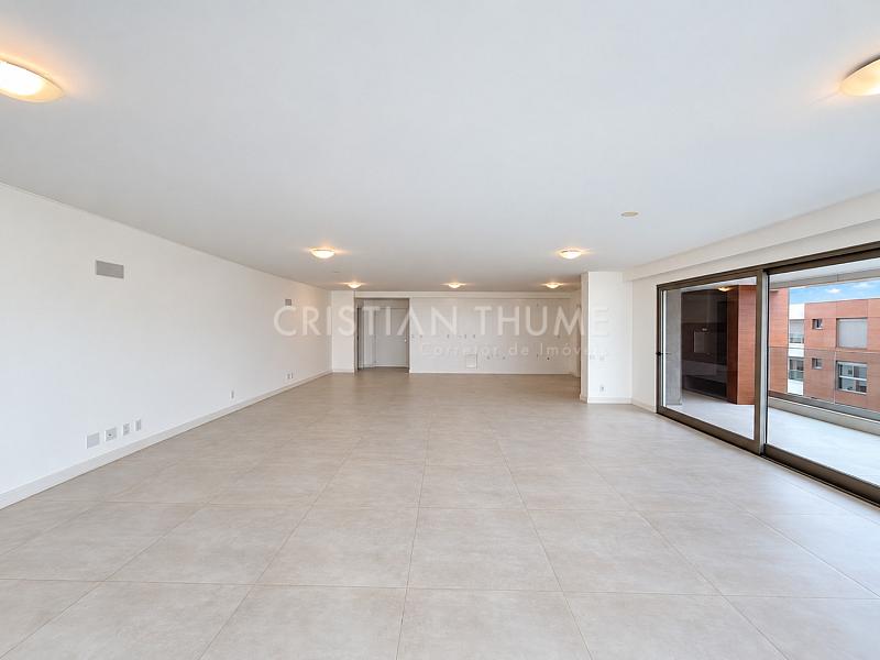 Apartamento na Beira-Mar Norte de Florian�polis com 4 Su�tes, 308 m� e 3 Vagas 11