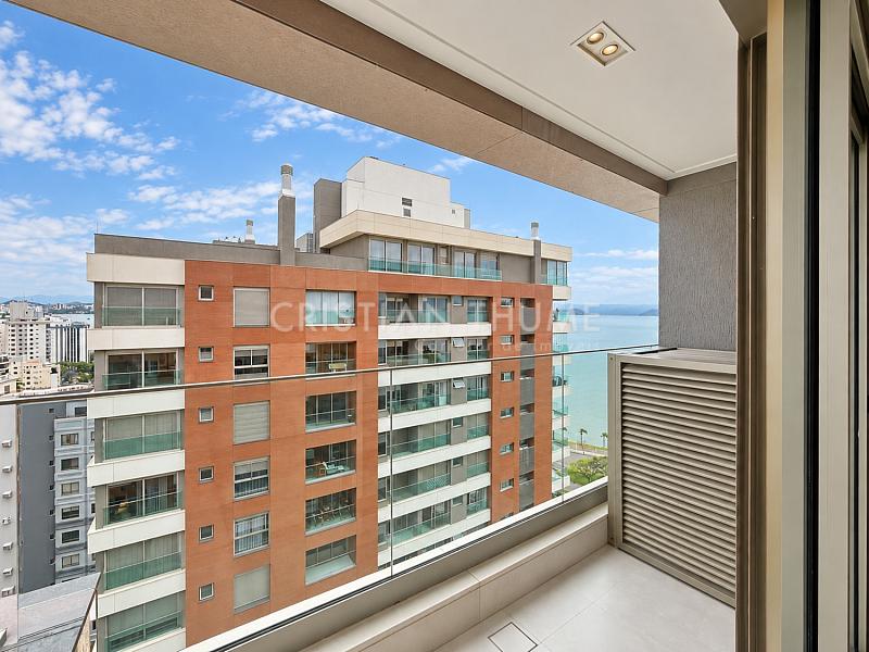 Apartamento na Beira-Mar Norte de Florian�polis com 4 Su�tes, 308 m� e 3 Vagas 19