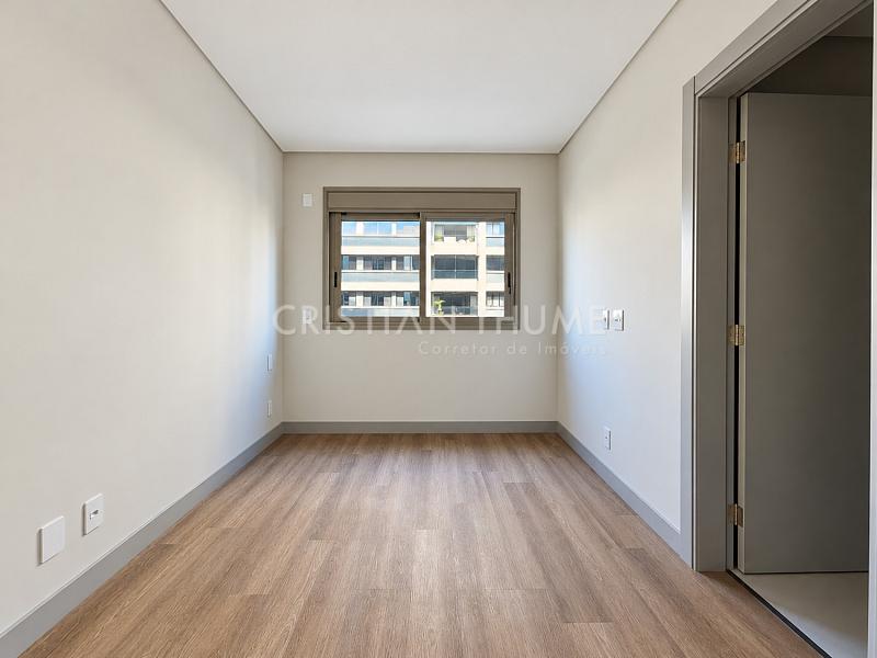 Apartamento novo com 3 su�tes na Avenida Trompowsky, Centro de Florian�polis 25