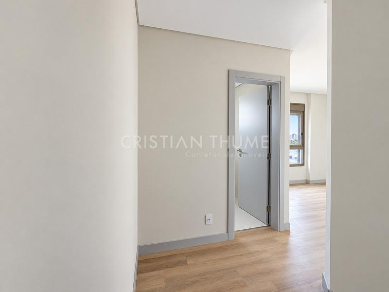 Apartamento novo com 3 su�tes na Avenida Trompowsky, Centro de Florian�polis 17