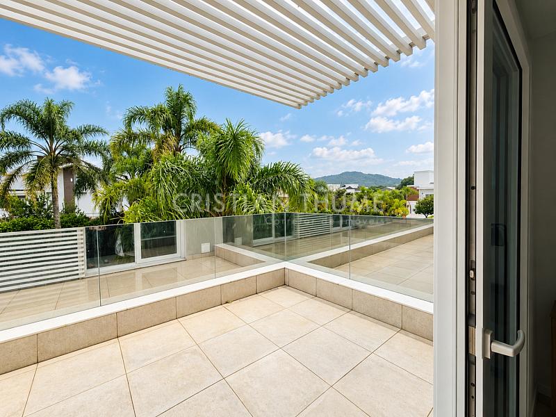 Casa de 3 quartos em Jurer� Internacional - SC 15