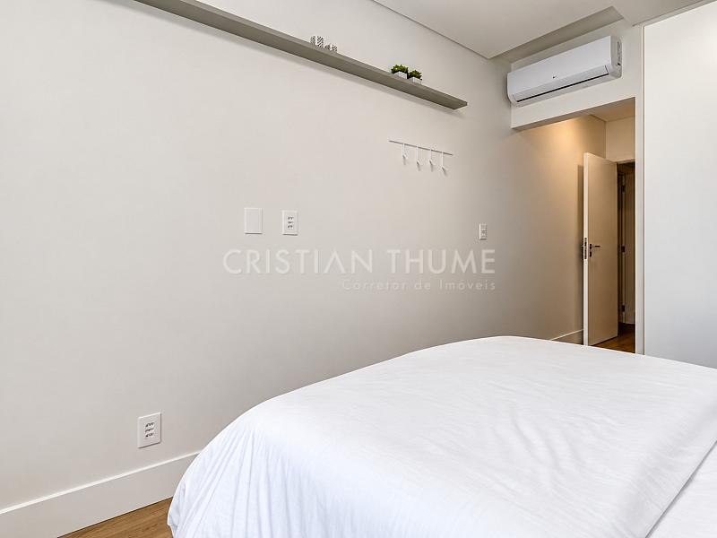 Apartamento com 3 su�tes e 2 vagas a 150 m do mar em Jurer� Internacional 11