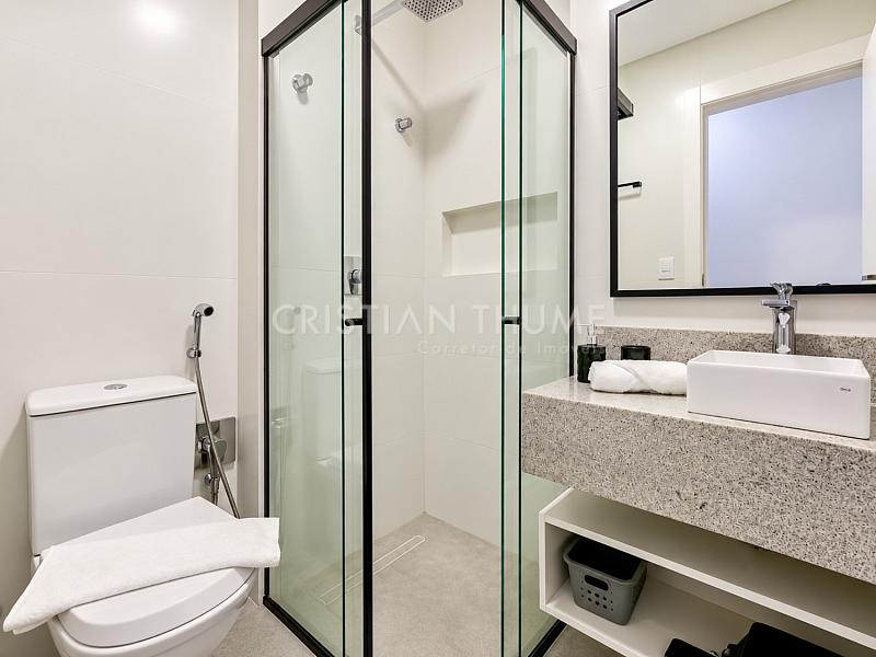 Apartamento com 3 su�tes e 2 vagas a 150 m do mar em Jurer� Internacional 15