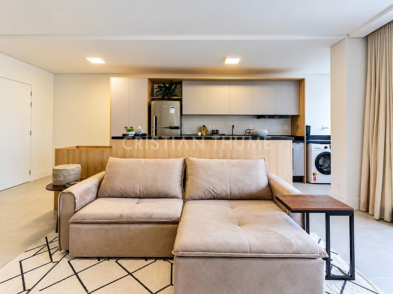 Apartamento com 3 su�tes e 2 vagas a 150 m do mar em Jurer� Internacional 3