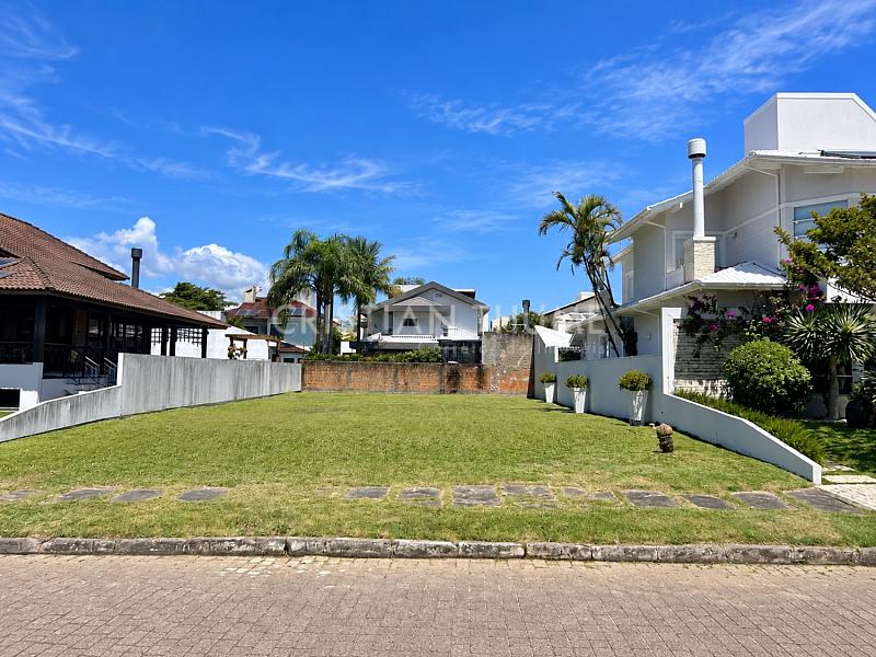 Terreno de 450 m� em Jurer� Internacional | Florian�polis 10