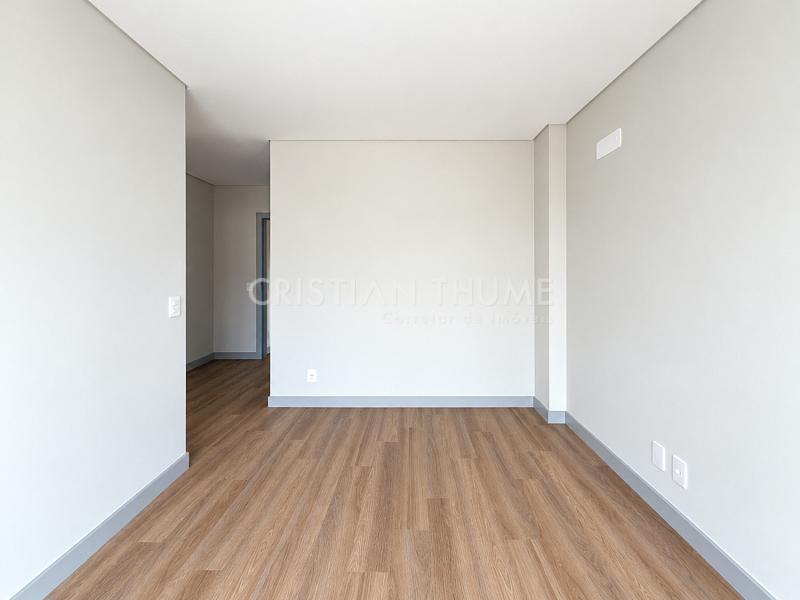Apartamento novo com 3 su�tes na Avenida Trompowsky, Centro de Florian�polis 27