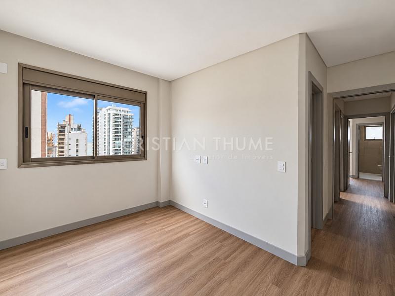 Apartamento novo com 3 su�tes na Avenida Trompowsky, Centro de Florian�polis 30