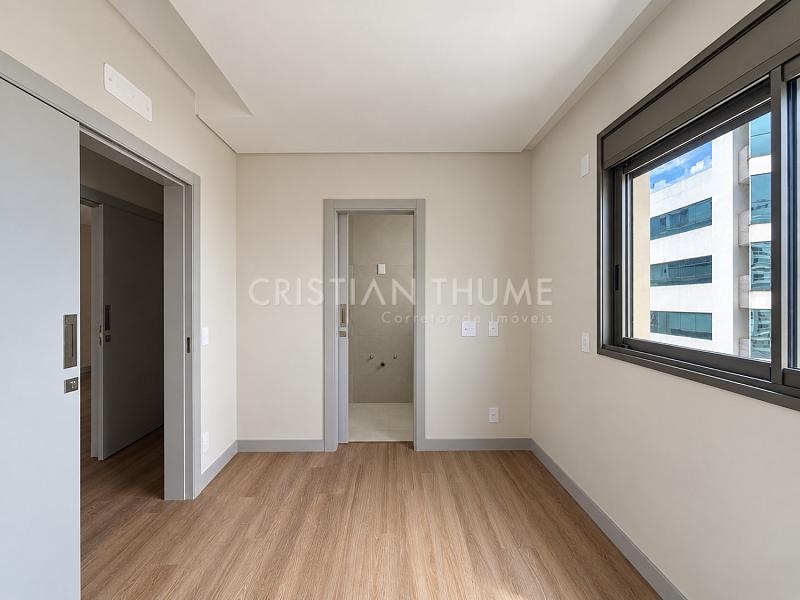 Apartamento novo com 3 su�tes na Avenida Trompowsky, Centro de Florian�polis 31