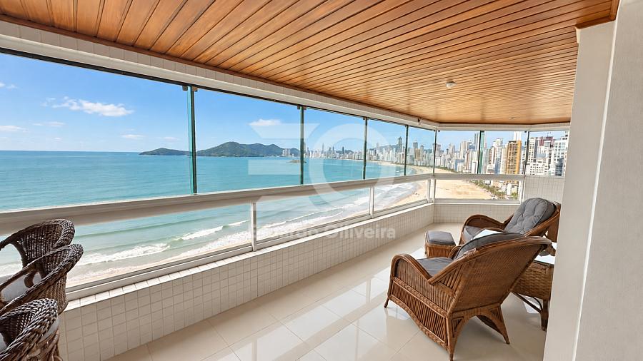 Apartamento mobiliado frente mar para loca��o anual no Torre Atl�ntica | 1 su�te + 2 dormit�rios 3
