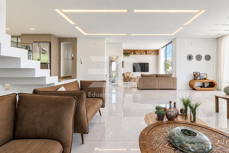 Casa mobiliada � venda no Porto Riviera, Praia Brava | 3 su�tes e 4 vagas 5