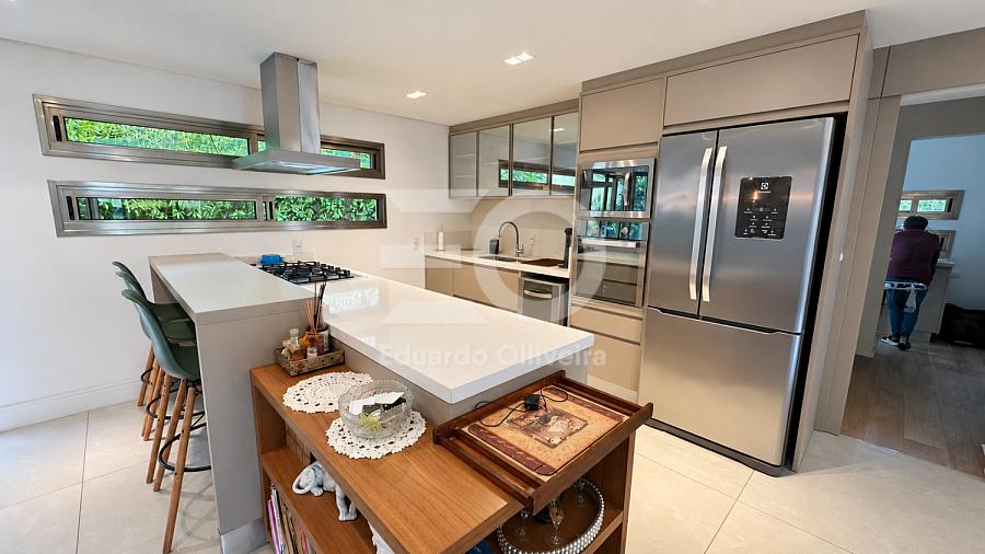 Casa mobiliada � venda no Porto Riviera, Praia Brava | 3 su�tes e 4 vagas 10