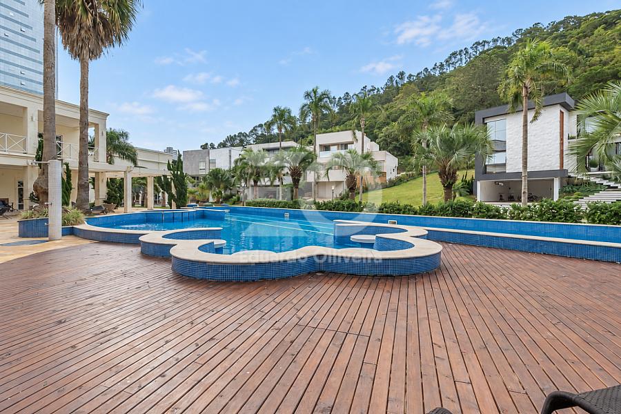 Casa mobiliada � venda no Porto Riviera, Praia Brava | 3 su�tes e 4 vagas 34