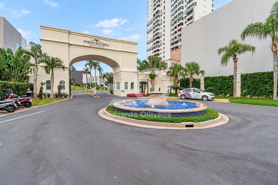 Casa mobiliada � venda no Porto Riviera, Praia Brava | 3 su�tes e 4 vagas 30