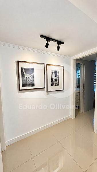 Apartamento com 2 su�tes e 2 vagas no Edif�cio Internacional | Avenida Atl�ntica 18