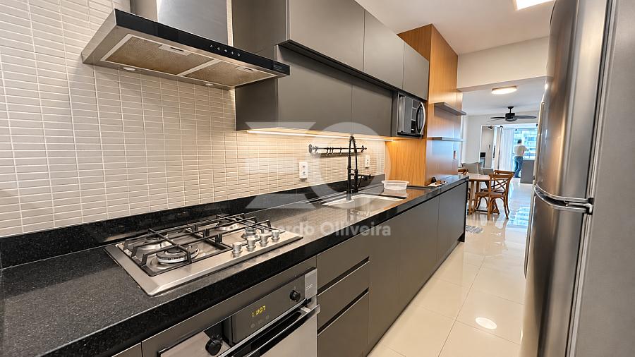 Apartamento com 2 su�tes e 2 vagas no Edif�cio Internacional | Avenida Atl�ntica 11