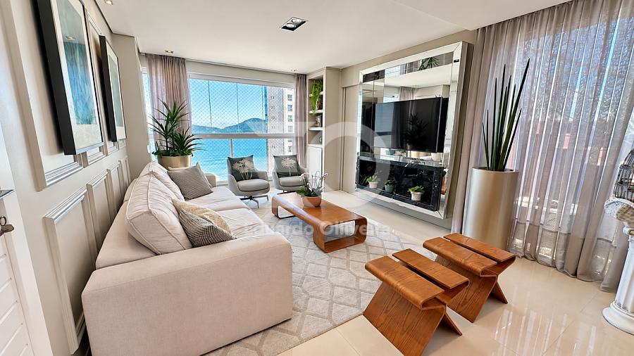 Cobertura duplex com vista para o mar e piscina privativa no Costa Allegra � Balne�rio Cambori� 29
