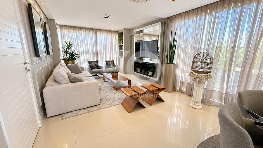 Cobertura duplex com vista para o mar e piscina privativa no Costa Allegra � Balne�rio Cambori� 32