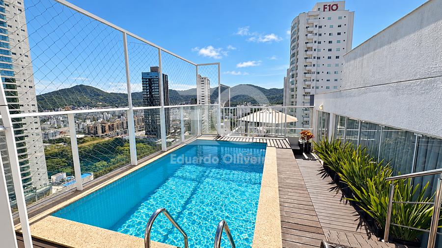 Cobertura duplex com vista para o mar e piscina privativa no Costa Allegra � Balne�rio Cambori� 41