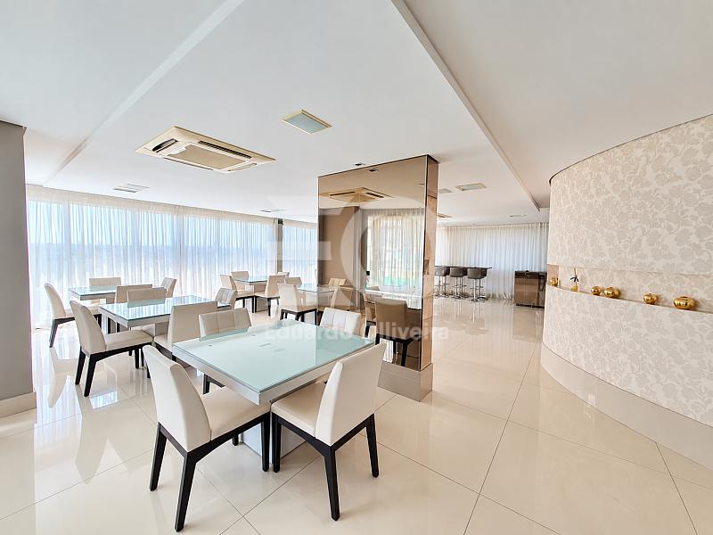 Cobertura duplex com vista para o mar e piscina privativa no Costa Allegra � Balne�rio Cambori� 58