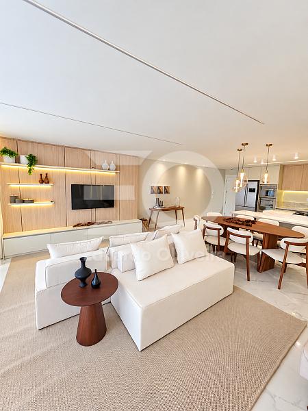 Apartamento para aluguel anual no Horizon Residence, Centro de Balne�rio Cambori�, com 3 su�tes e 3 vagas 3