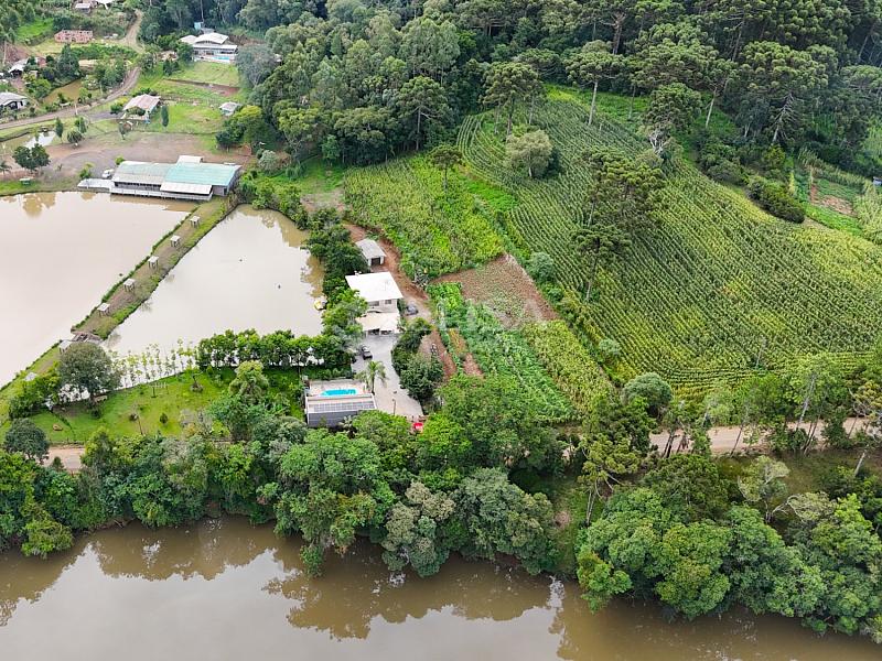 Chácara Luxuosa na Linha XV de Novembro! — foto 32