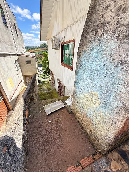 Casa com 2 pavimentos no Santos Dumont! — foto 17