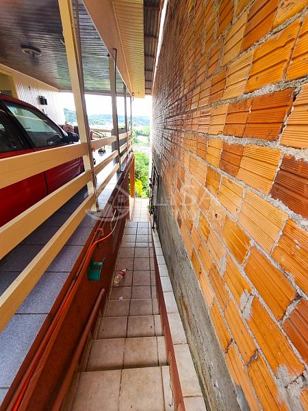 Casa com 2 Pavimentos no Bairro Floresta! — foto 11