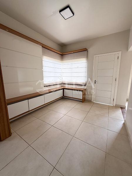 Casa de Esquina em Pilotis no Cetrevi! — foto 8