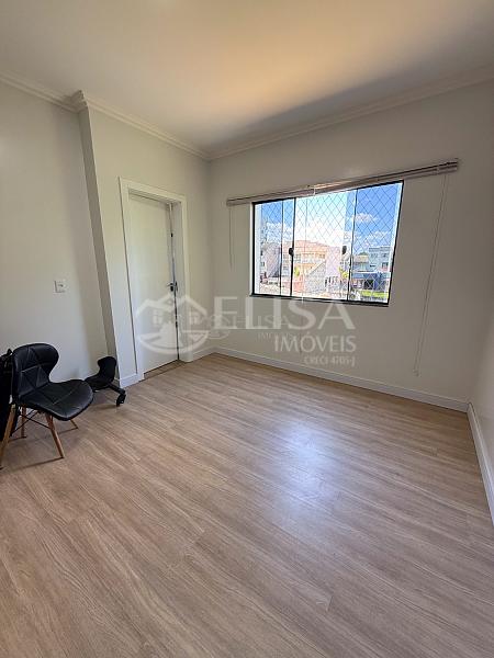 Casa em Pilotis no Bairro Sesi! — foto 11