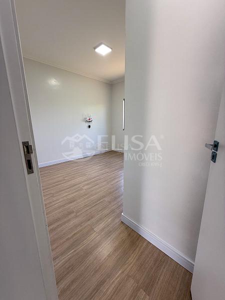 Casa em Pilotis no Bairro Sesi! — foto 13