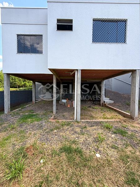 Casa em Pilotis no Bairro Sesi! — foto 21