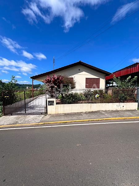 Casa em Ótima Localização no Bairro Floresta! — foto 2