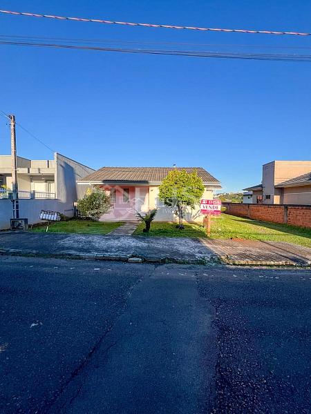 Casa � venda no Bairro Cetrevi! 1