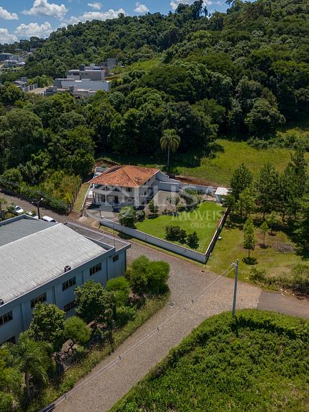 Prédio Comercial e Residencial em Frente à Rodovia SC-355! — foto 4