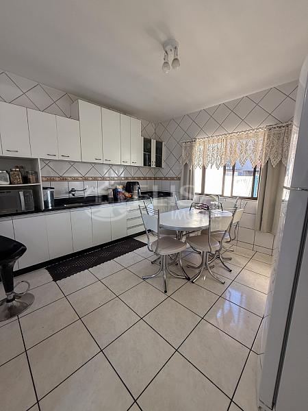 Casa com 2 pavimentos no Universitário! — foto 11