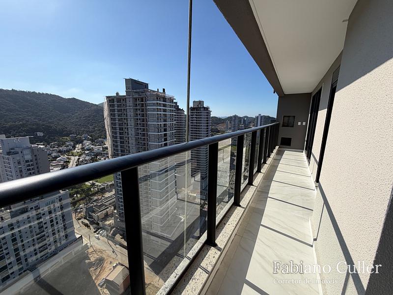 Apto Sky Brava | 01 Su�te + 01 Dorm + 01 Vaga - Andar Alto 1