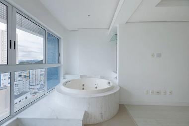 Apartamento de Alto Padrão em Balneario Camboriu