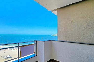 Apartamento Frente Mar no Edifício Saint Tropez