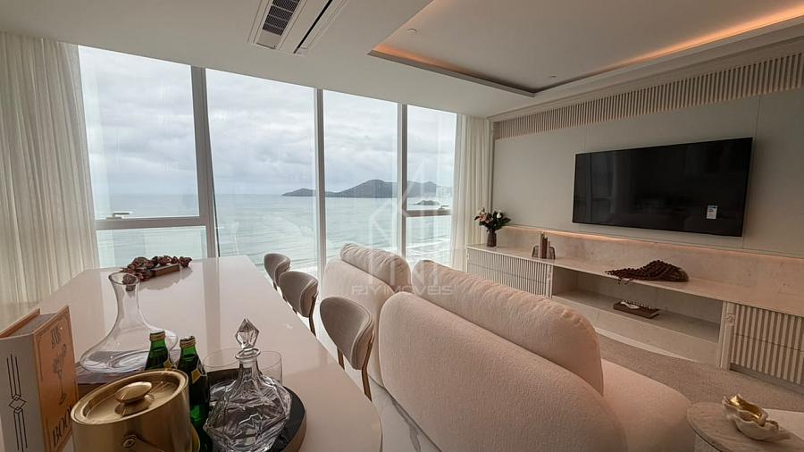 Apartamento decorado Frente mar no Ed�ficio Boreal tower 1